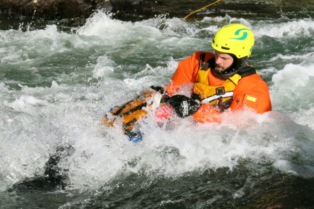 SAR HELO evakuering av forulykked