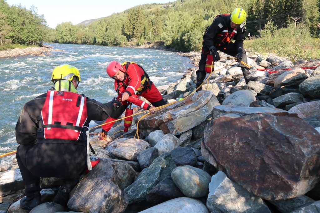 Elveredning - SRT Swiftwater and Flood Rescue Technician - Sel / Otta | R3 Norge SRT Elveredning R3 Norge