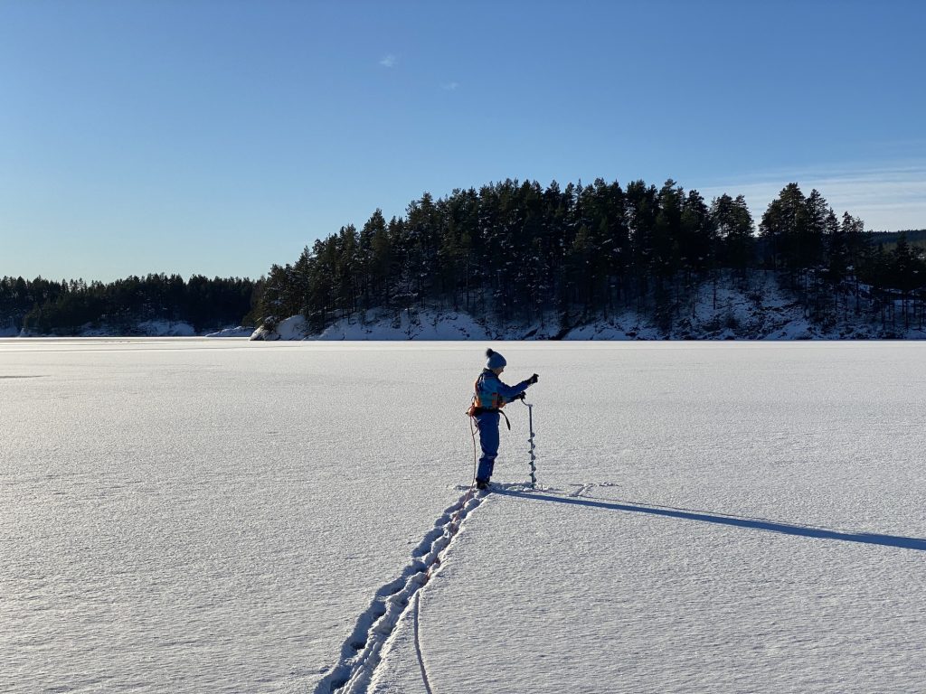 Elveredning, isredning og Førstehjelp | R3 Norge