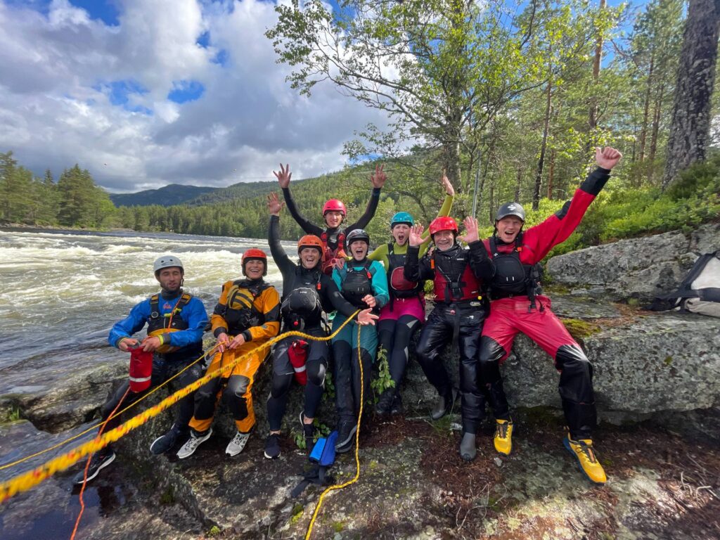 Bilde for kurs i Elveredning – WRT-PRO Whitewater Rescue Technician Professional