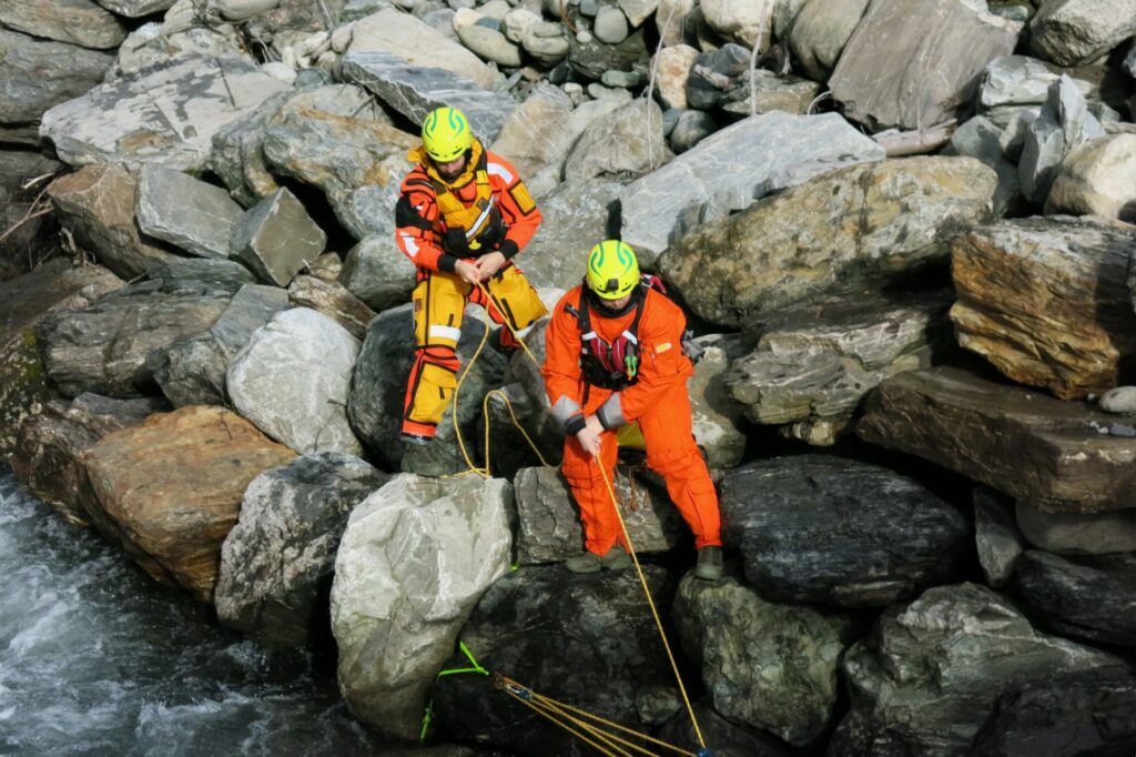 Bilde for kurs i Elveredning – Overflateredning – BWR – Basic Water Rescue – Hele landet