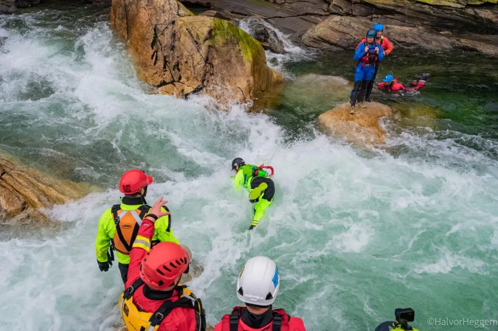 Bilde for kurs i Elveredning – WRT-PRO Whitewater Rescue Technician Professional – Voss